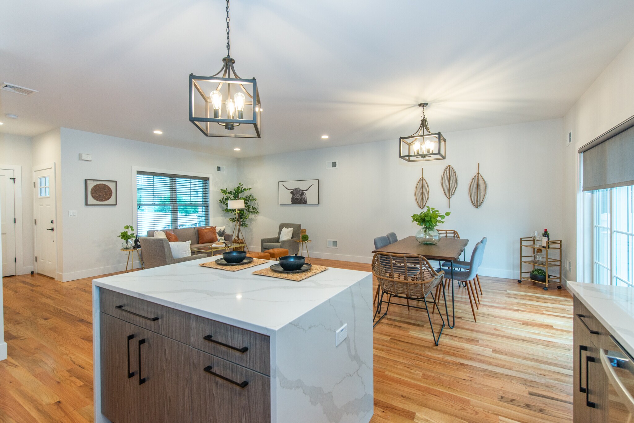 Building Photo - 360 Orange Rd