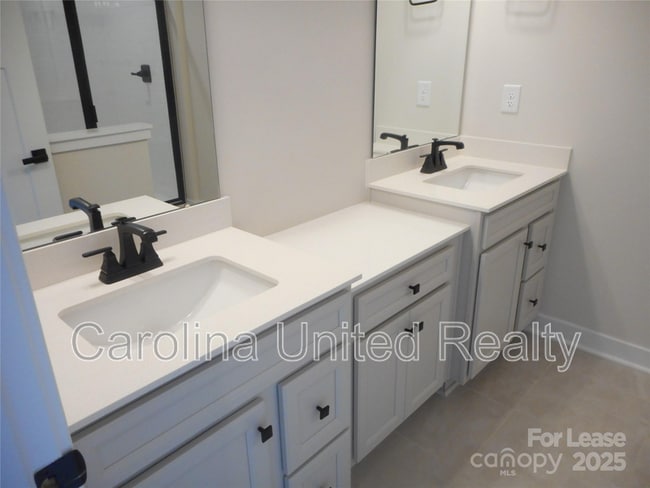 Building Photo - 3033 Matthews-Indian Trail Rd