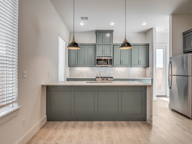 Building Photo - 4104 NW 179th Terrace