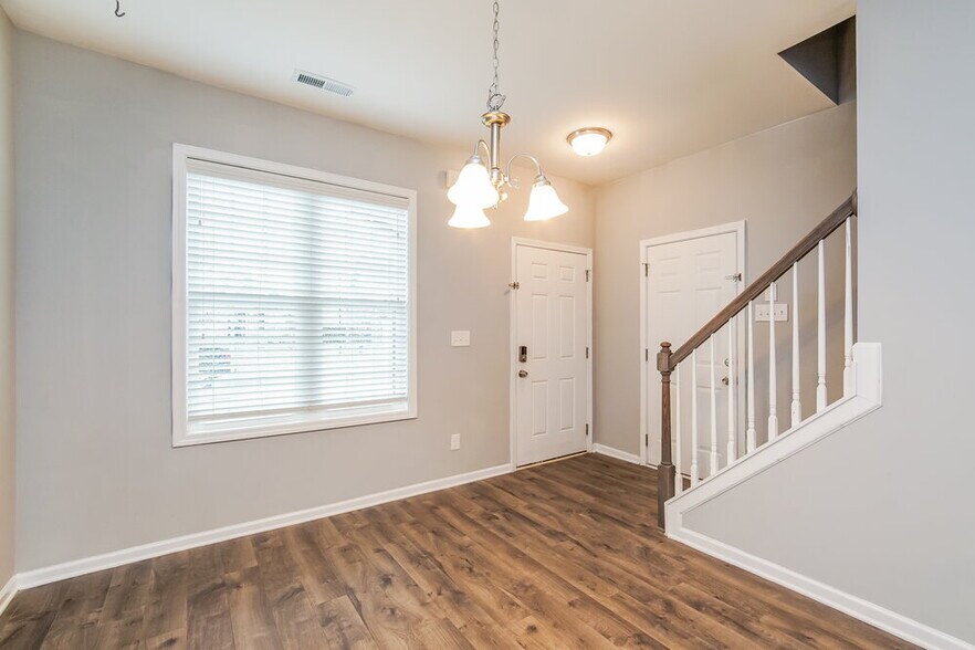 Building Photo - 125 Sturgeon St