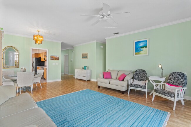 Building Photo - 1930 Westhampton Ct