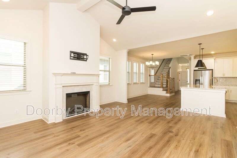 Building Photo - 1087 Cityscape Vw