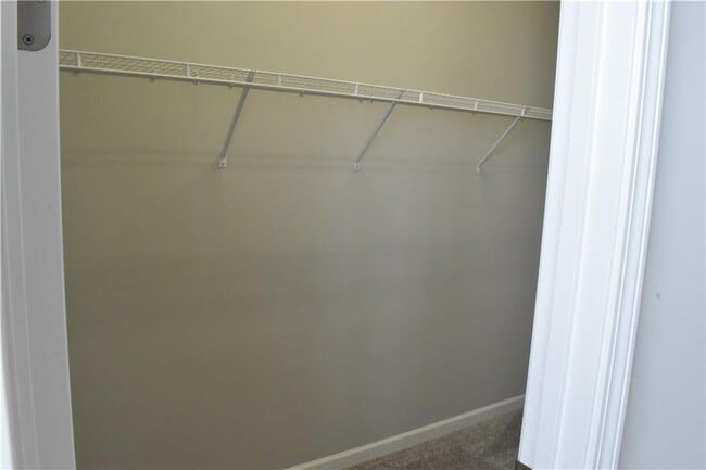 Building Photo - 225 Britten Pass