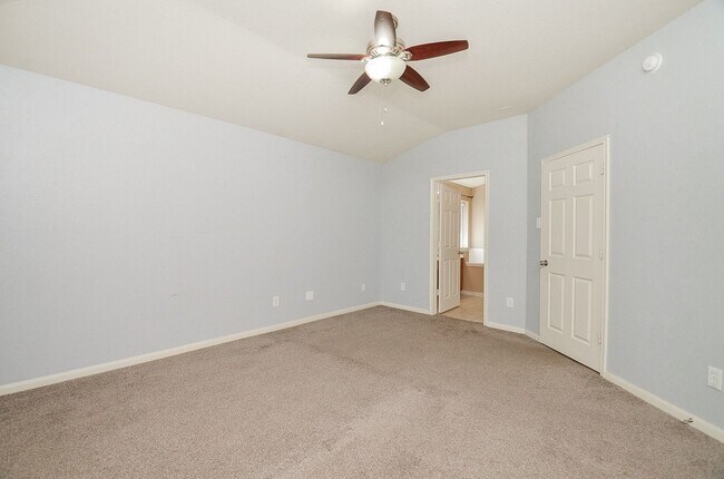 Building Photo - 26822 Kingston Glen Ln