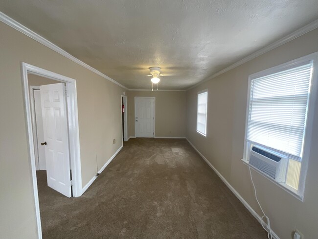 Building Photo - 1548 Schley St