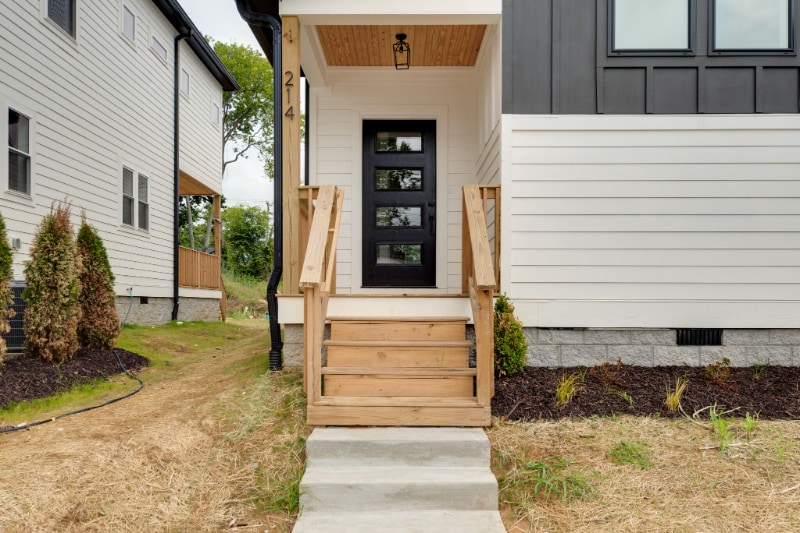 Primary Photo - 214 Eisenhower Dr