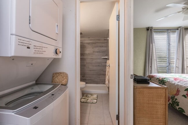 Building Photo - 1 Bedroom Furnished Condo on Alii Drive