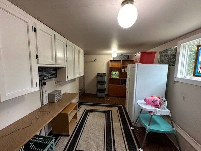 Building Photo - Furnished Story Book Home near Campus with...