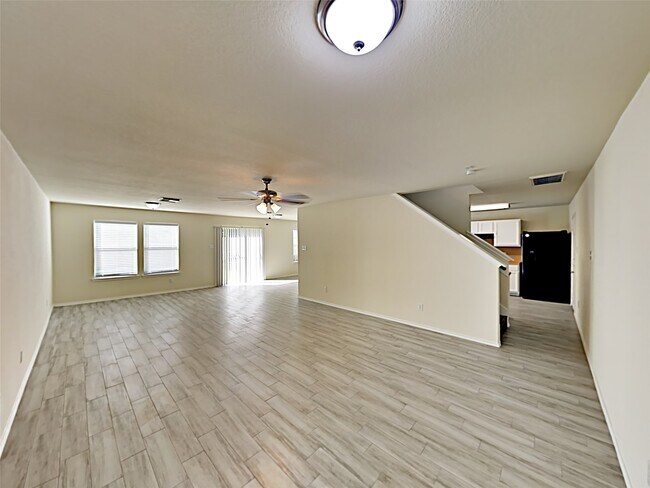 Building Photo - 12402 Grossmount Dr