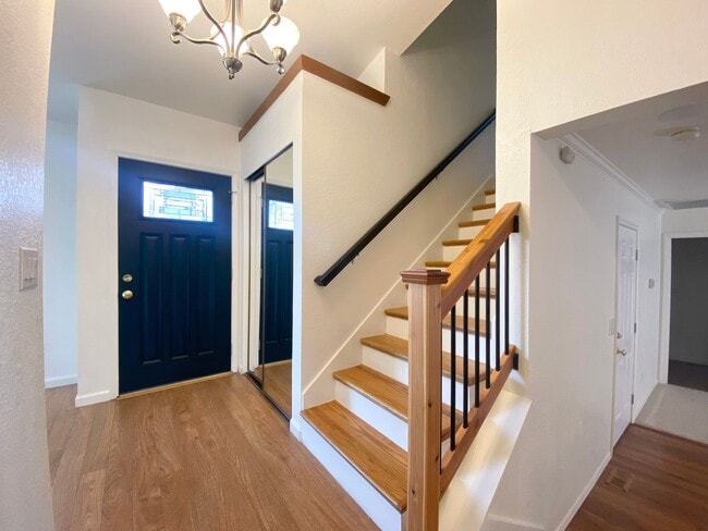 Building Photo - Charming 3 bedroom Federal Way home