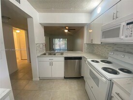 Building Photo - 3410 Foxcroft Rd