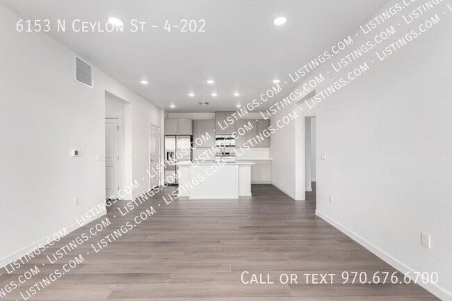 Building Photo - 6153 N Ceylon St