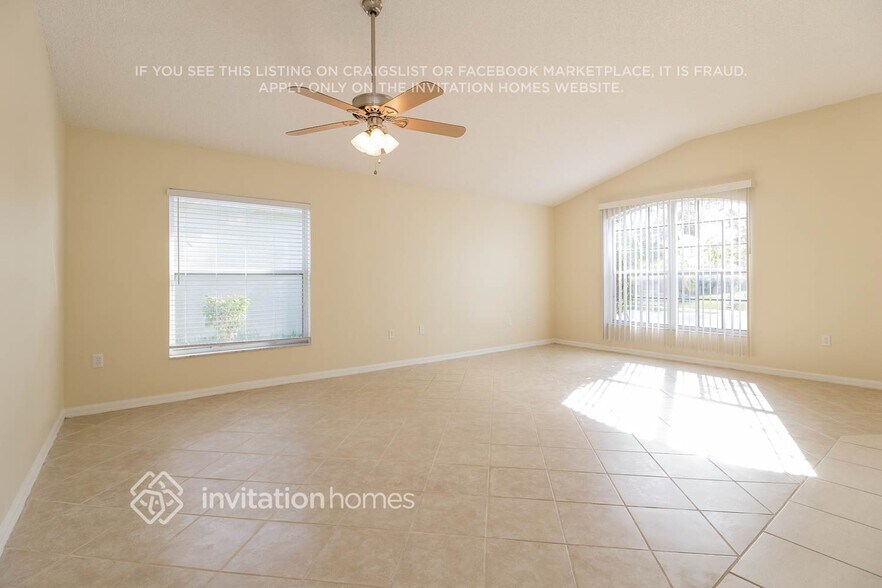 Building Photo - 1640 Wekiva Dr