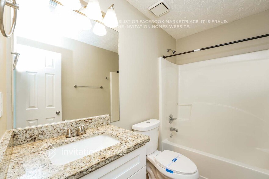 Building Photo - 526 Watson Bay