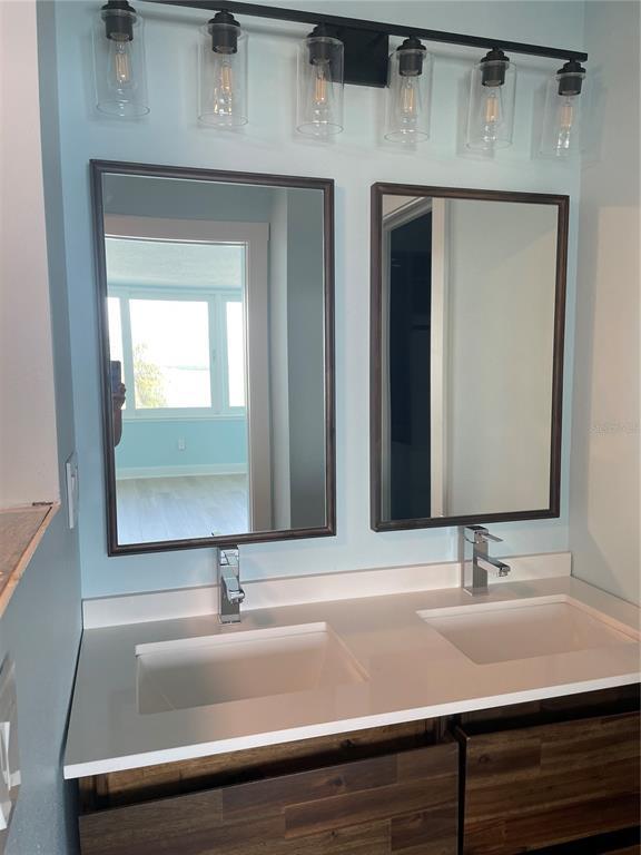 Building Photo - 5277 Isla Key Blvd S