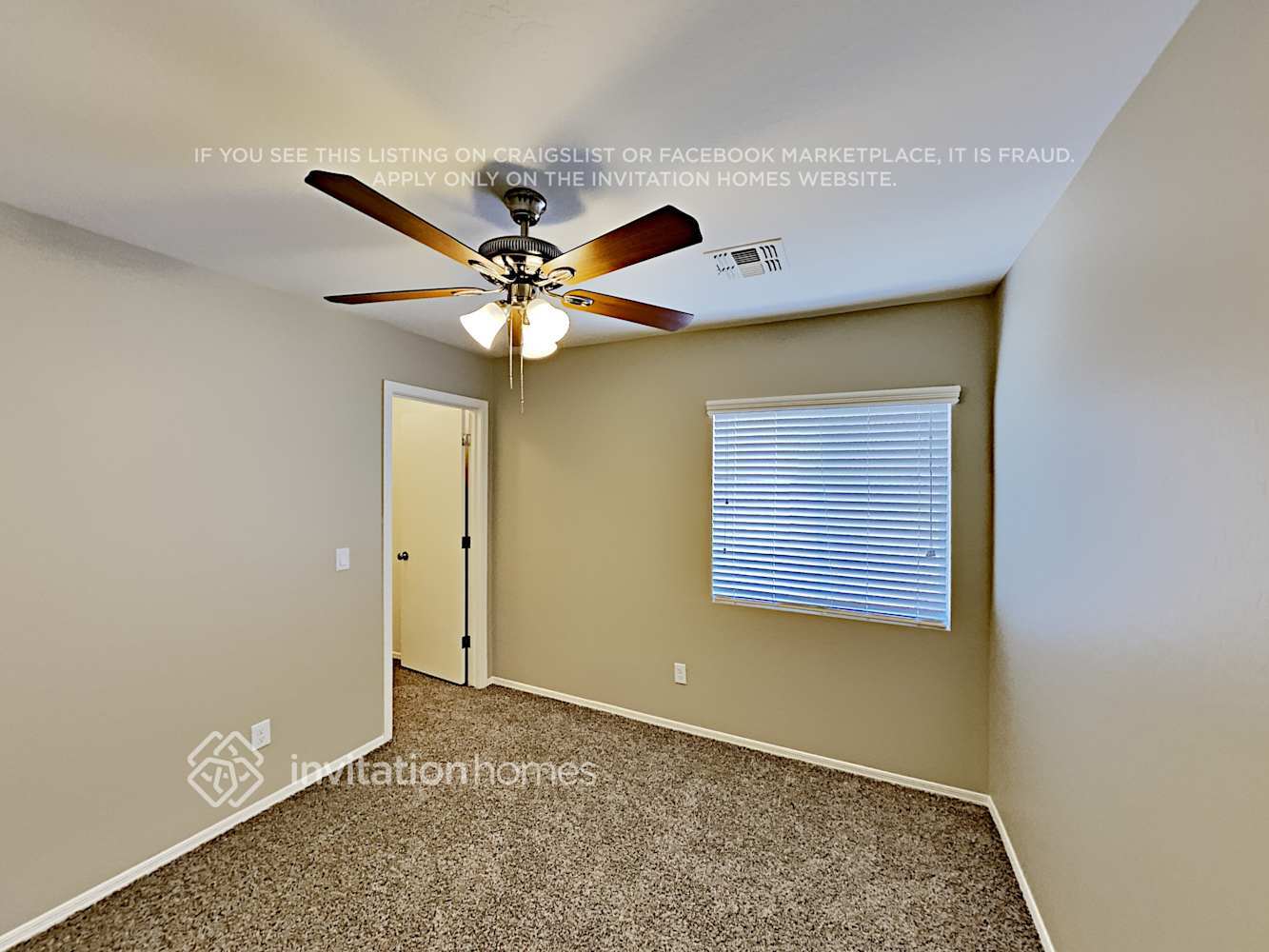 Building Photo - 22858 W Solano Dr