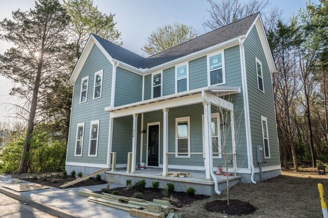 Primary Photo - New 3 BR/3.5 BA home in Willow Bend