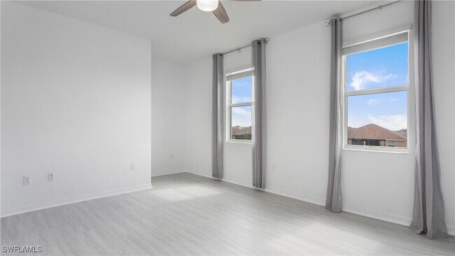 Building Photo - 2792 Blossom Wy