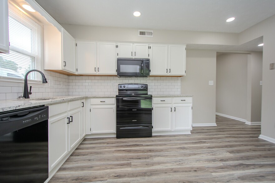 Building Photo - 1335 Heafer Rd