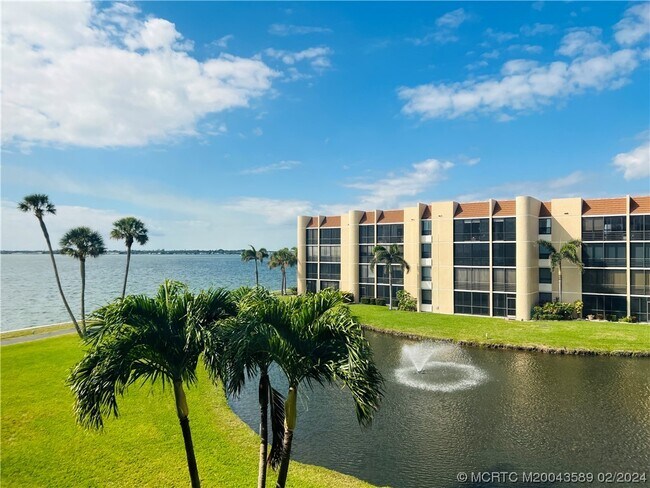 Building Photo - 3442 NE Causeway Blvd