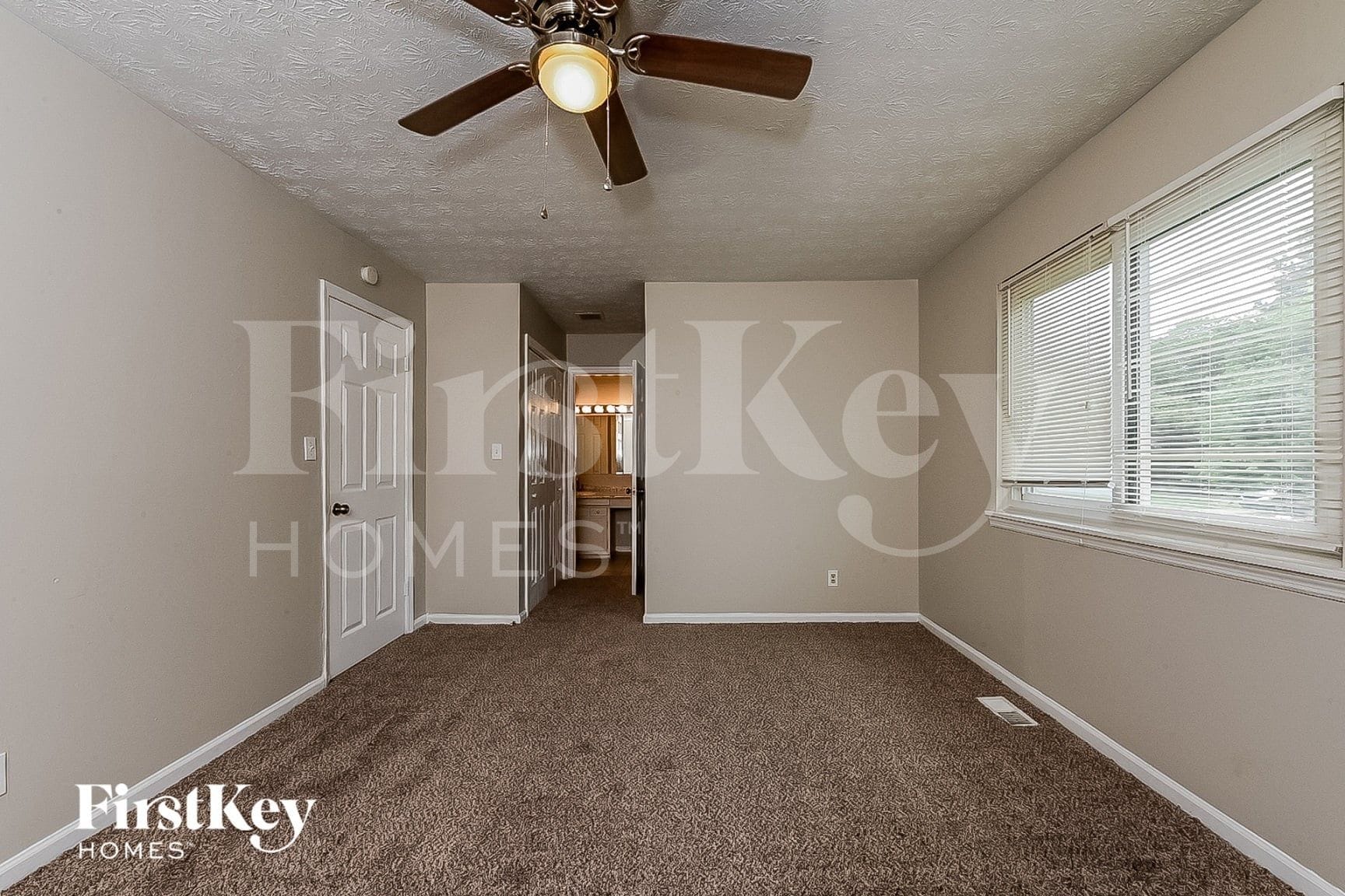 Building Photo - 9075 Gatewood Dr