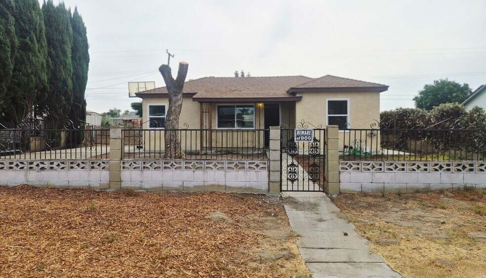 Building Photo - 9943 Catawba Ave