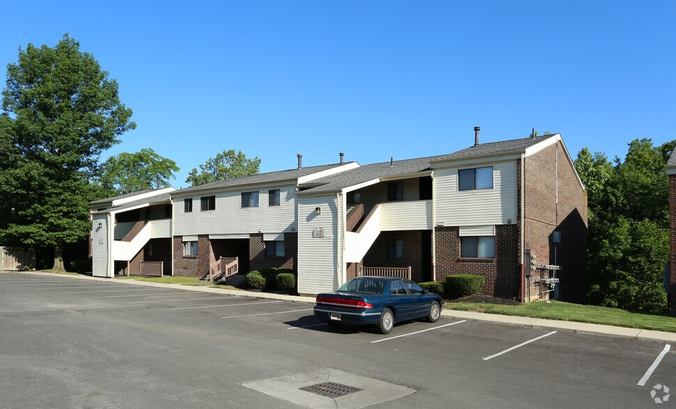 Hidden Creek Apartments 4800 Hall Rd Columbus OH 43228 Apartment Finder