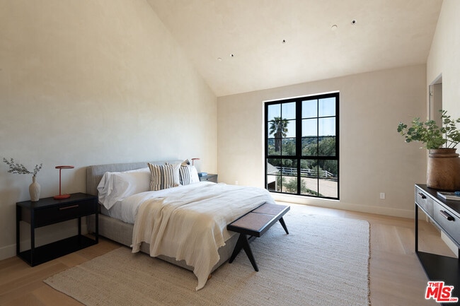 Building Photo - 24172 Lupin Hill Rd