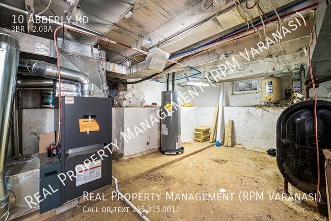 Building Photo - 10 Abberly Rd