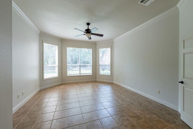 Building Photo - 7909 Adelaide Dr