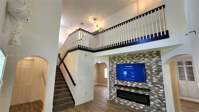 Building Photo - 343 NE 36th Terrace