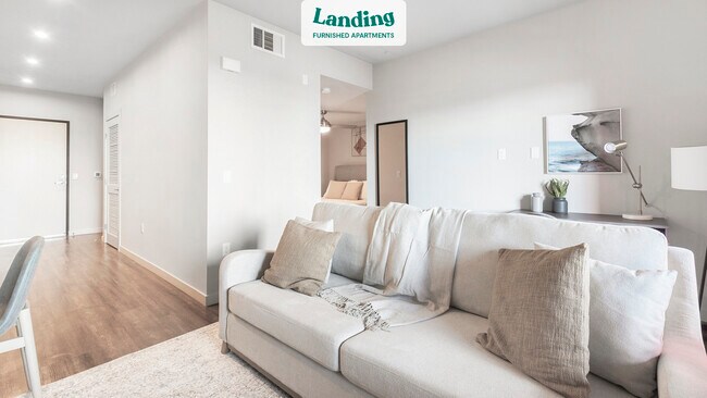 Building Photo - 2211 E Orangewood Ave