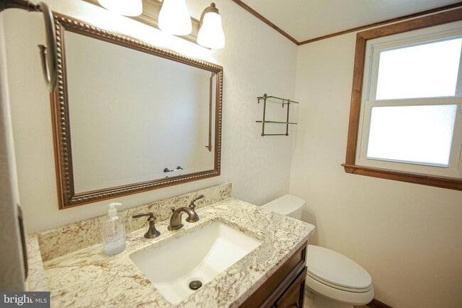 Building Photo - 13210 Nickleson Dr