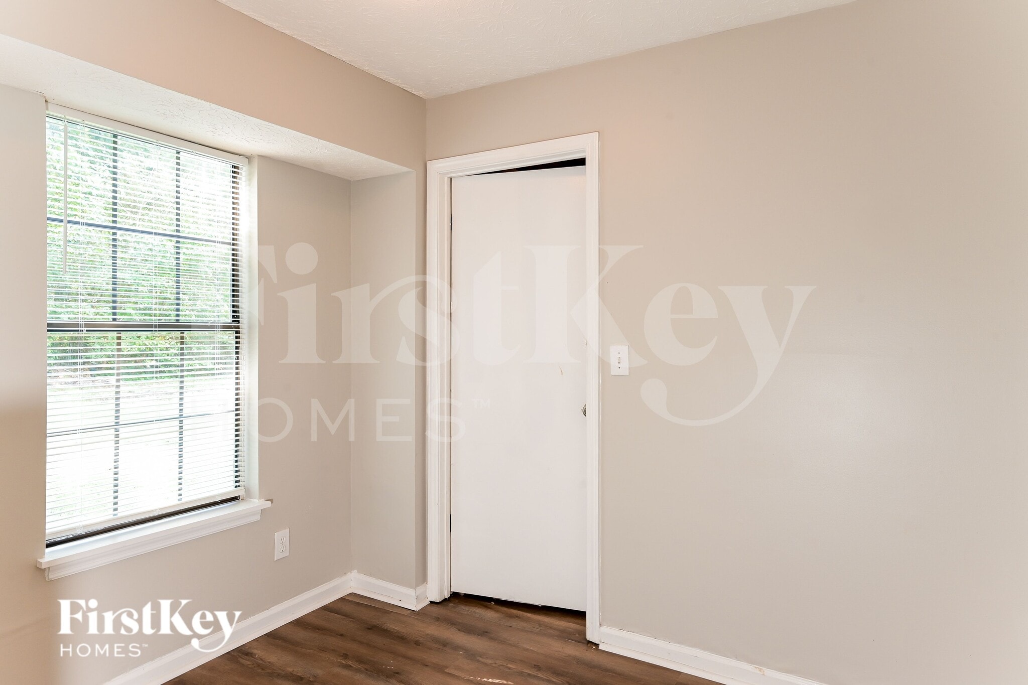 Building Photo - 3345 Newcastle Way