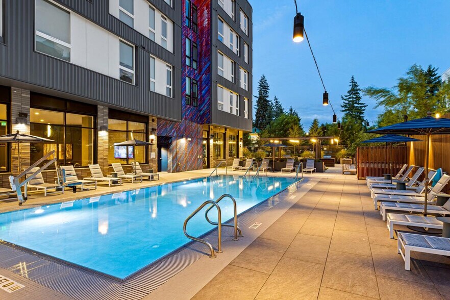 Building Photo - 17675 NE 69th Ct