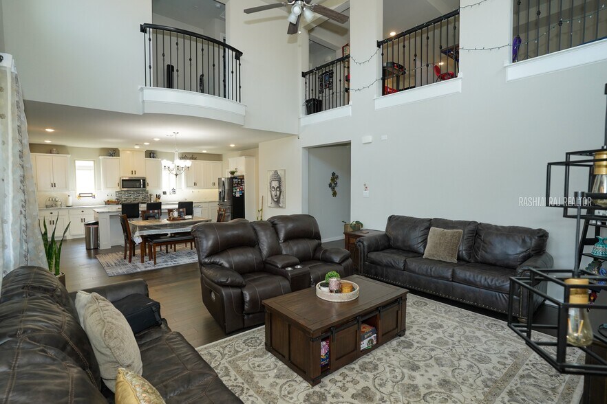 Building Photo - 12559 Ravine Creek Rd