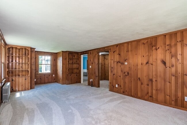 Building Photo - 47 Pleasant St