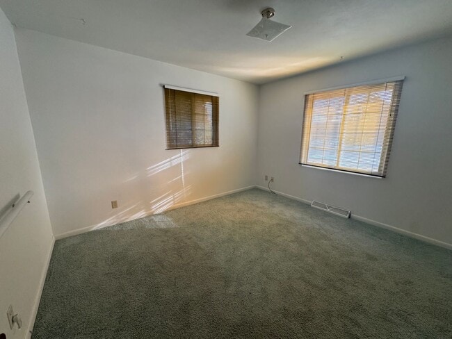 Building Photo - House across from Waverly Highschool!