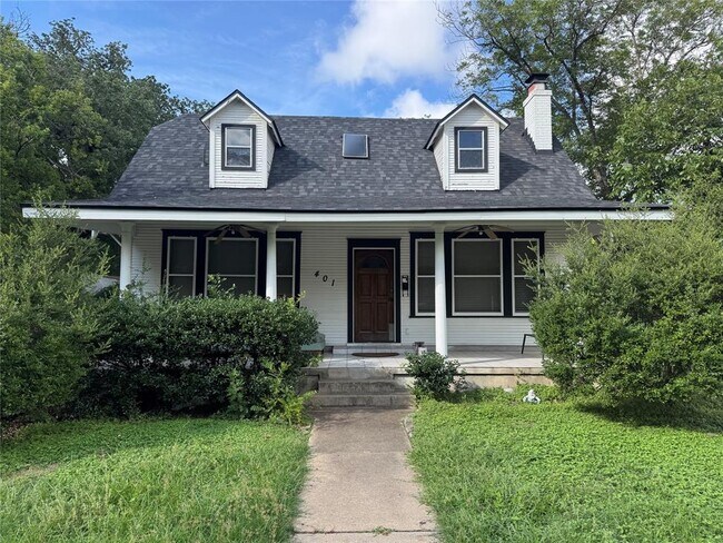 Building Photo - 401 E 35th St