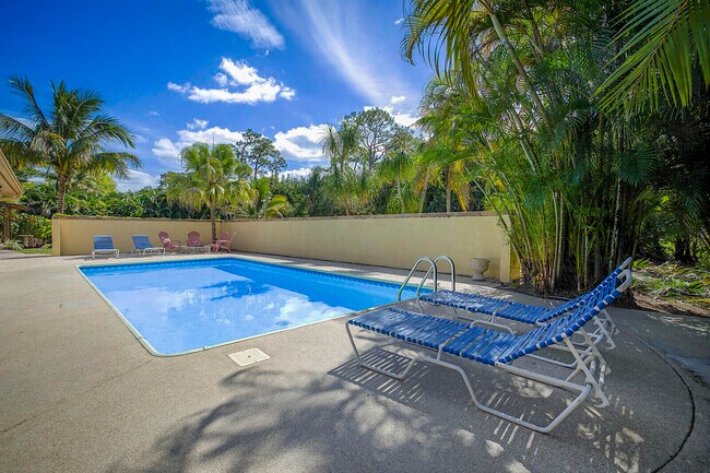 Building Photo - 12812 Raymond Dr