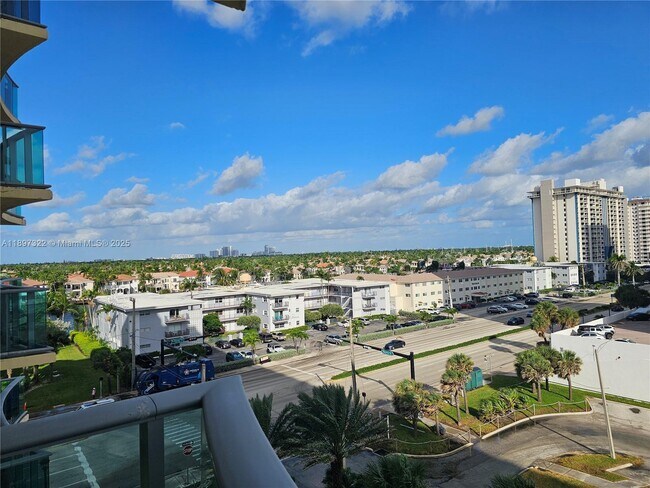 Building Photo - 2501 S Ocean Dr