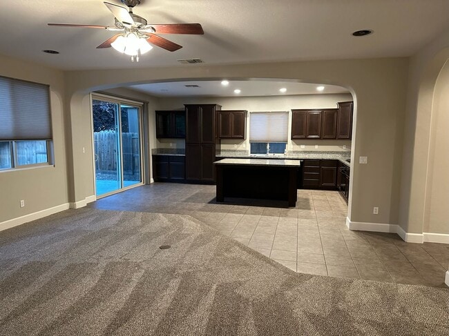 Building Photo - 3126 W Perez Ave