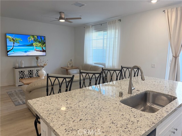 Building Photo - 32741 Manhattan Ave