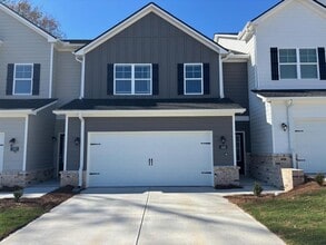 Building Photo - 168 Chase Xing