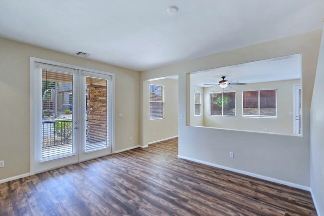 Building Photo - 5389 Hollymead Dr
