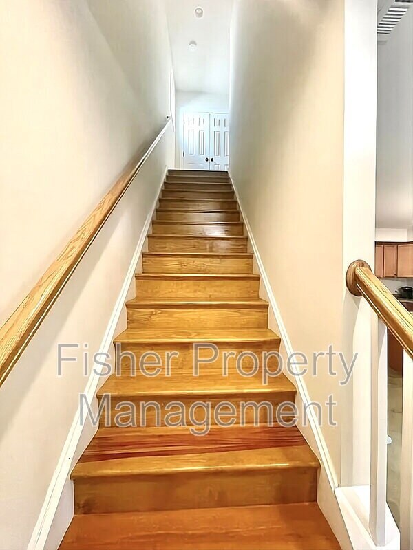 Building Photo - 2413 Carrington St