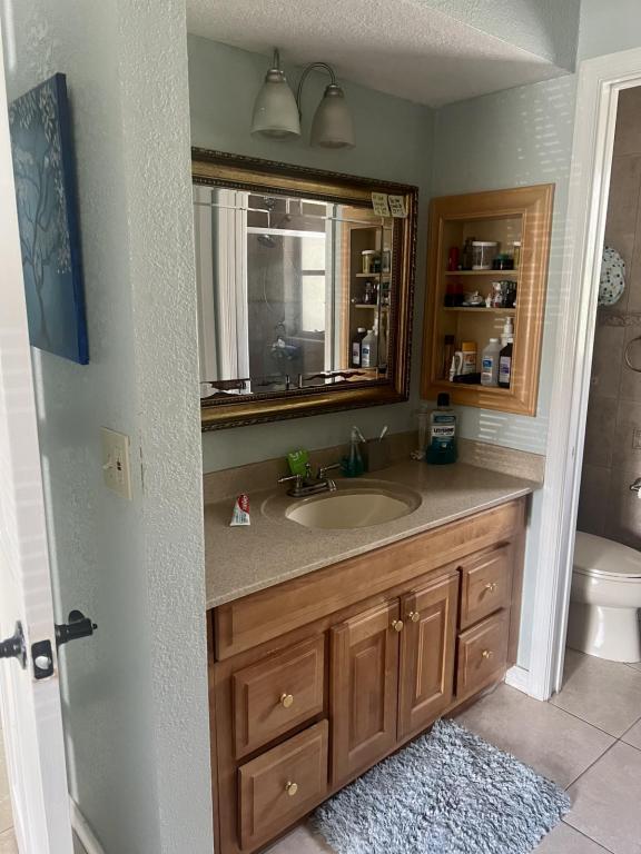 Building Photo - 2013 Redmond St