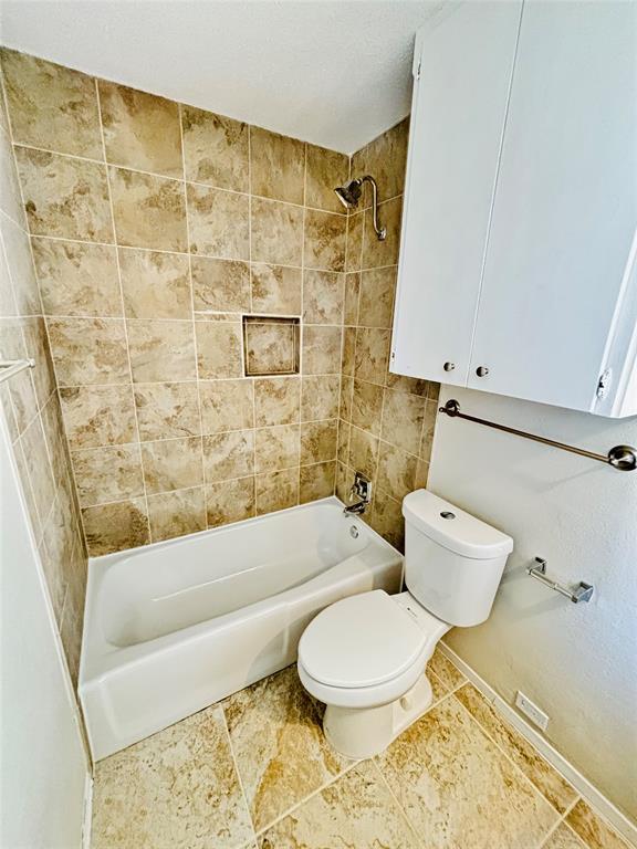 Building Photo - 513 White Wing Way