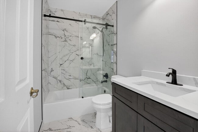 Building Photo - 1728 Arezzo Cir