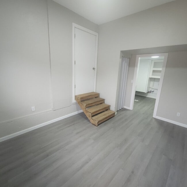 Building Photo - Charming 3-Bedroom Home with Bonus Room in Midwest City, OK!